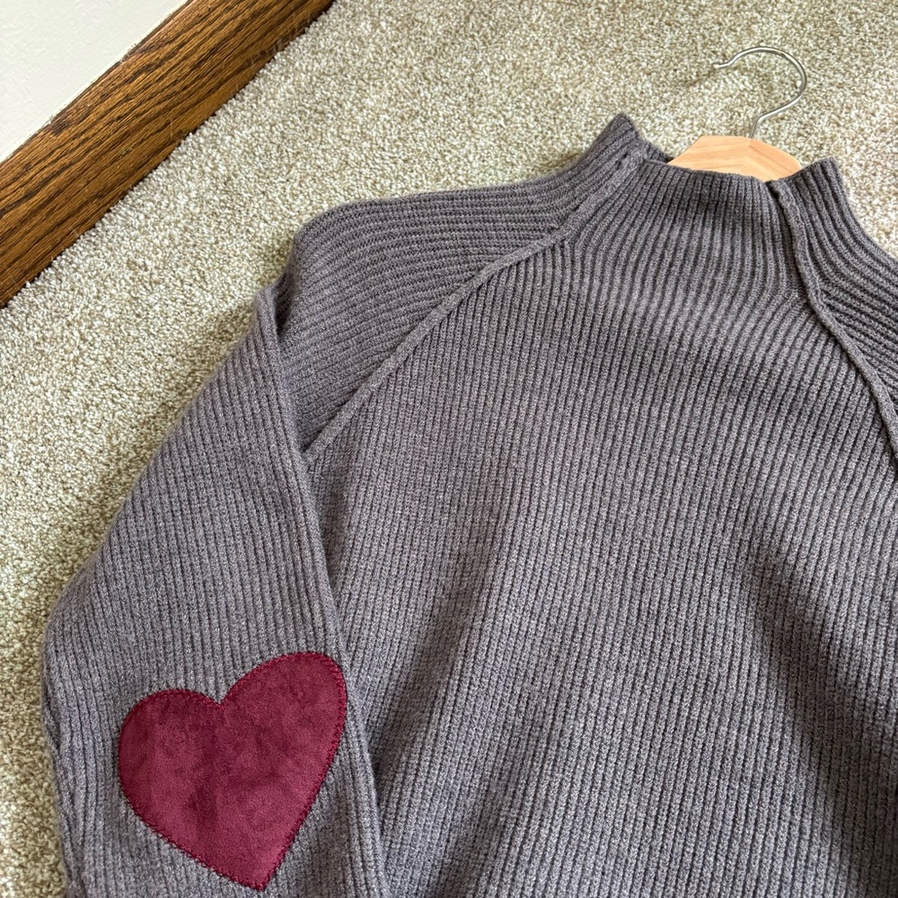 Modcloth Size X-Small Brown Heart Elbow Patch Mock-Neck Grey Long Sleeve Sweater